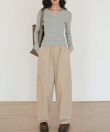 v-cut neck cutsew / 2color　hm2028