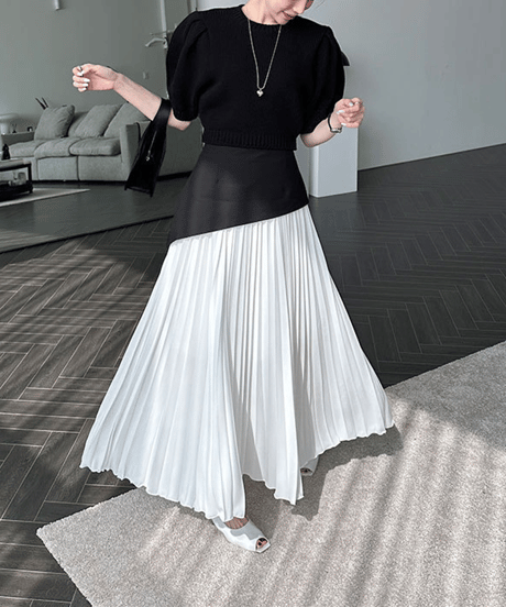 asymmetric pleated skirt / 2color　hm2834