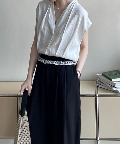 relaxed v?neck blouse / 2color　hm2228