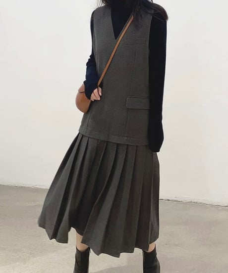 pleated sleeveless dress　hm1654