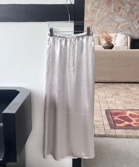 glossy a-line skirt　hm1862