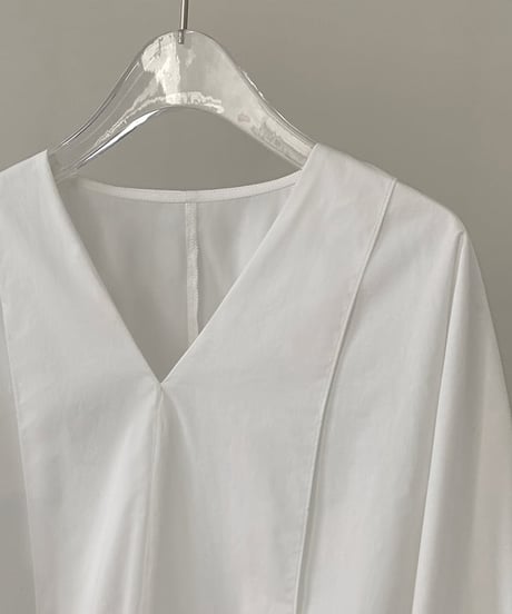 feminine v-neck blouse　hm1928