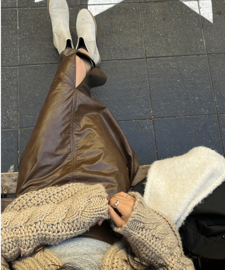 leather front slit skirt / 2color　hm1044