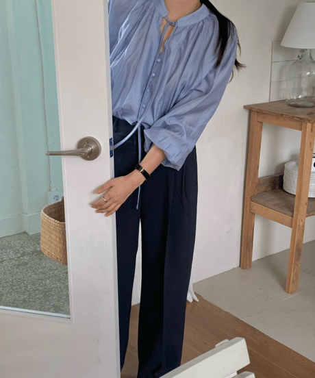 soft tie neck blouse / 2color　hm2854
