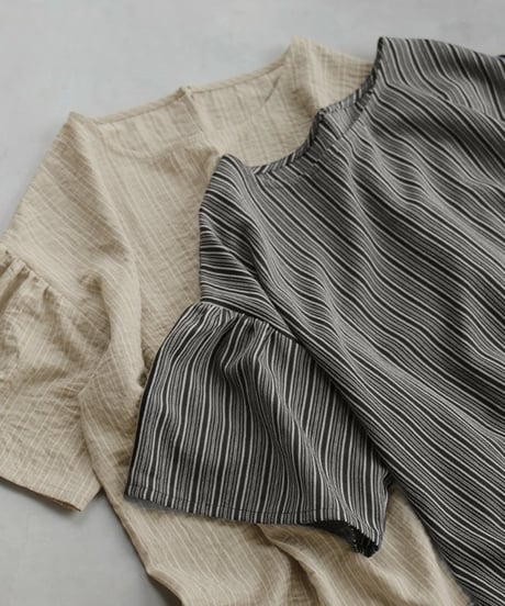 striped sleeve top / 2color　hm2949