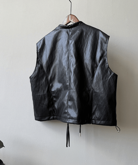 faux leather vest / 2color　hm2764