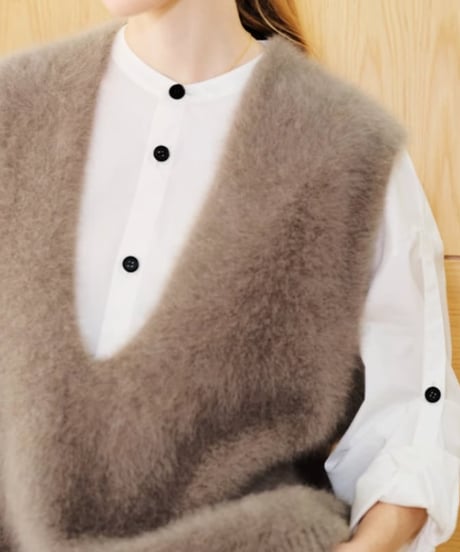 deep v-neck knit vest / 2color　hm1851