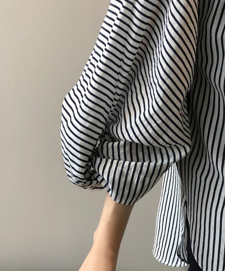 twist sleeve striped blouse　hm1682