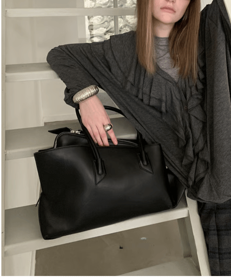 asymmetric leather tote bag / 2color　hm2740
