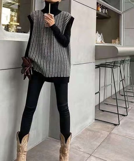 monotone high neck vest　hm1853