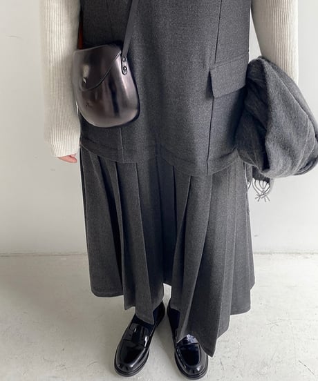 pleated sleeveless dress　hm1654