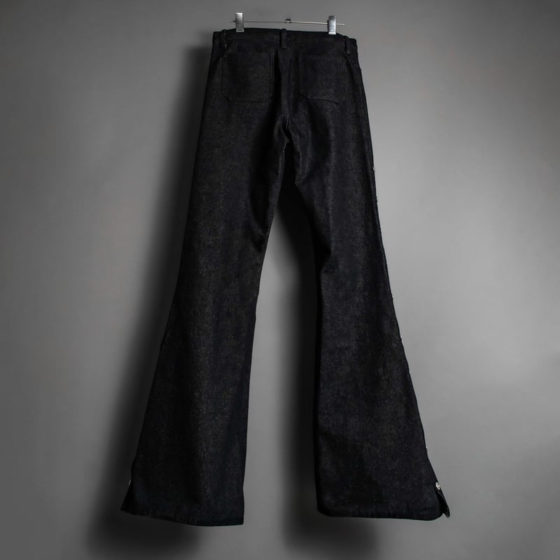 Side snap bell-bottom denim【Black】 | SHIKITARI