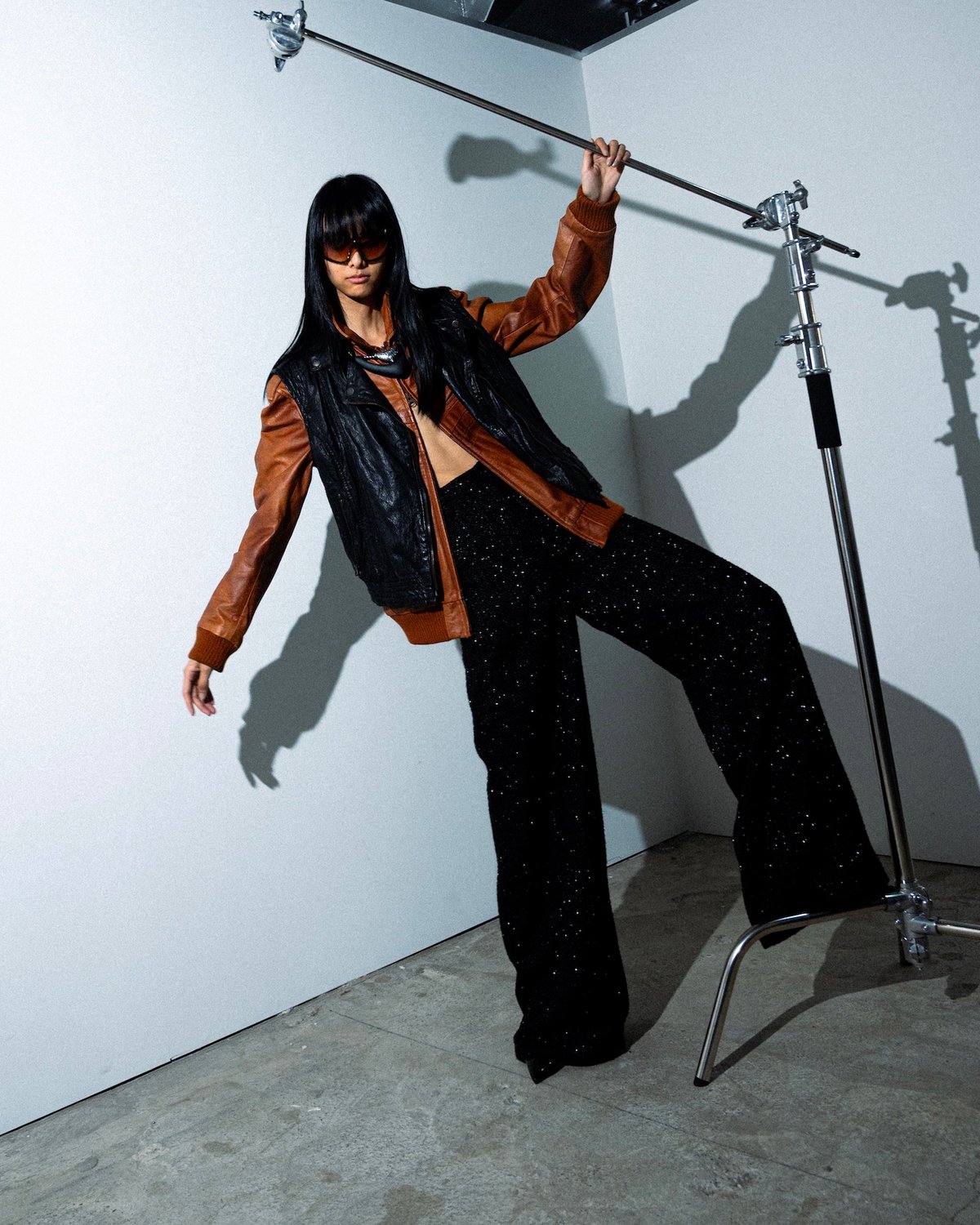 SPARKLE LAME TWEED PANTS【BLACK】 | SHIKITARI - パンツ