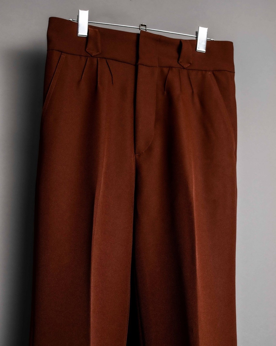 PINTUCK MEGA FLARE SLACKS 【BROWN】 | SHIKITARI