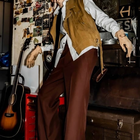 PINTUCK MEGA FLARE SLACKS 【BROWN】