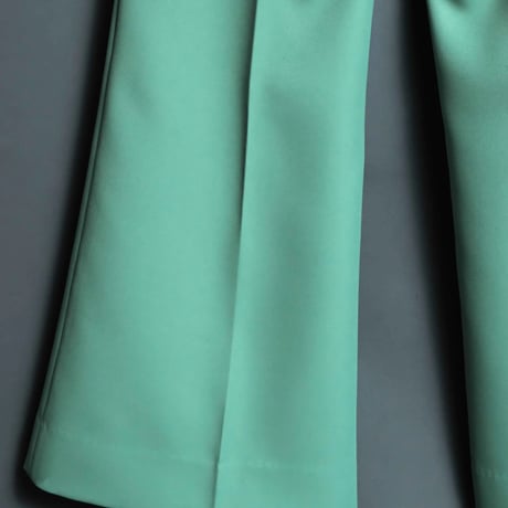 PINTUCK MEGA FLARE SLACKS 【GREEN】