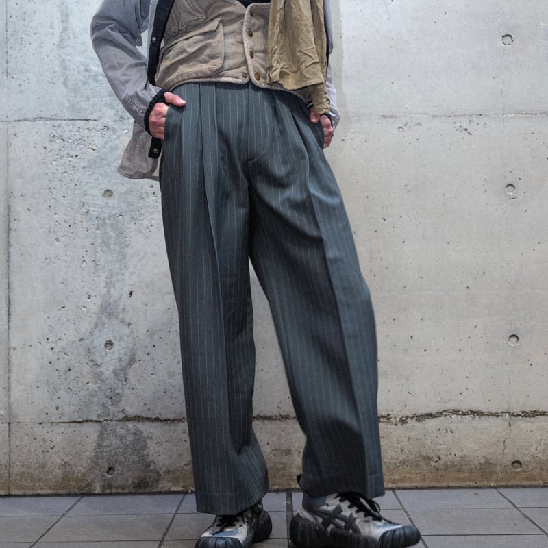 MIX TUCK DESIGN WIDE STRIPE SLACKS【GRAY】 | SHIK MIX TUCK DESIGN WIDE STRIPE SLACKS【GRAY】 | SHIK