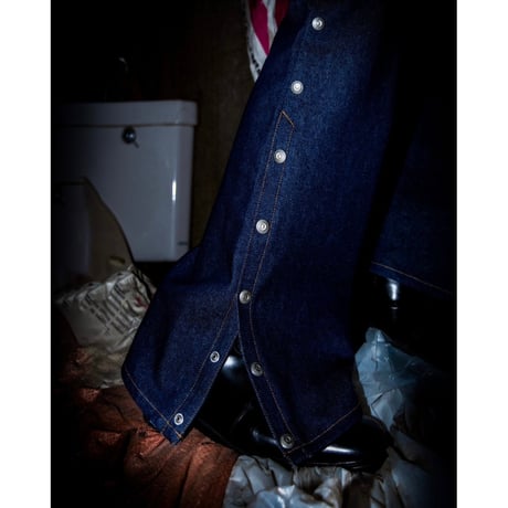 Side snap bell-bottom denim【Indigo】