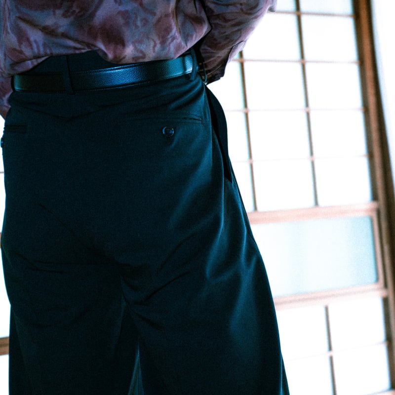 MIX TUCK DESIGN WIDE SLACKS【KAHKI】 | SHIKITARI MIX TUCK DESIGN WIDE SLACKS【KAHKI】 | SHIKITARI