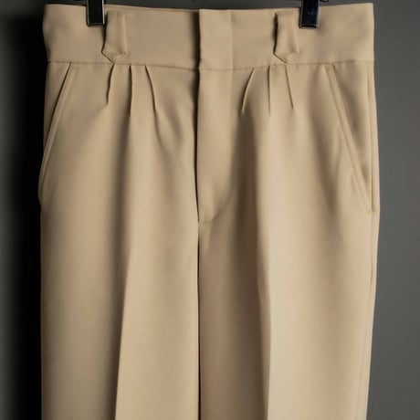 PINTUCK MEGA FLARE SLACKS 【BEIGE】