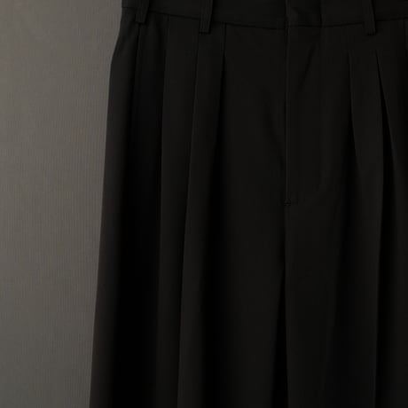 MIX TUCK DESIGN WIDE SLACKS【BLACK】