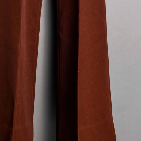 PINTUCK MEGA FLARE SLACKS 【BROWN】