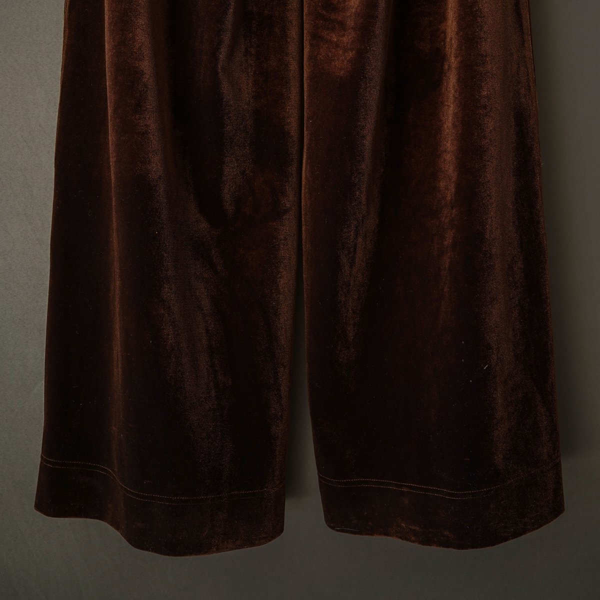 SHIKITARI WIDE FLARE CORDUROY PANTS ブラウン EMBROIDERY VELOUR WIDE PANTS【BROWN】 | SHIKITARI