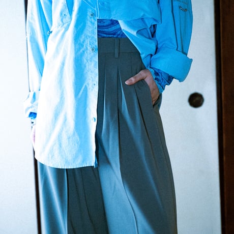 MIX TUCK DESIGN WIDE SLACKS【KAHKI】