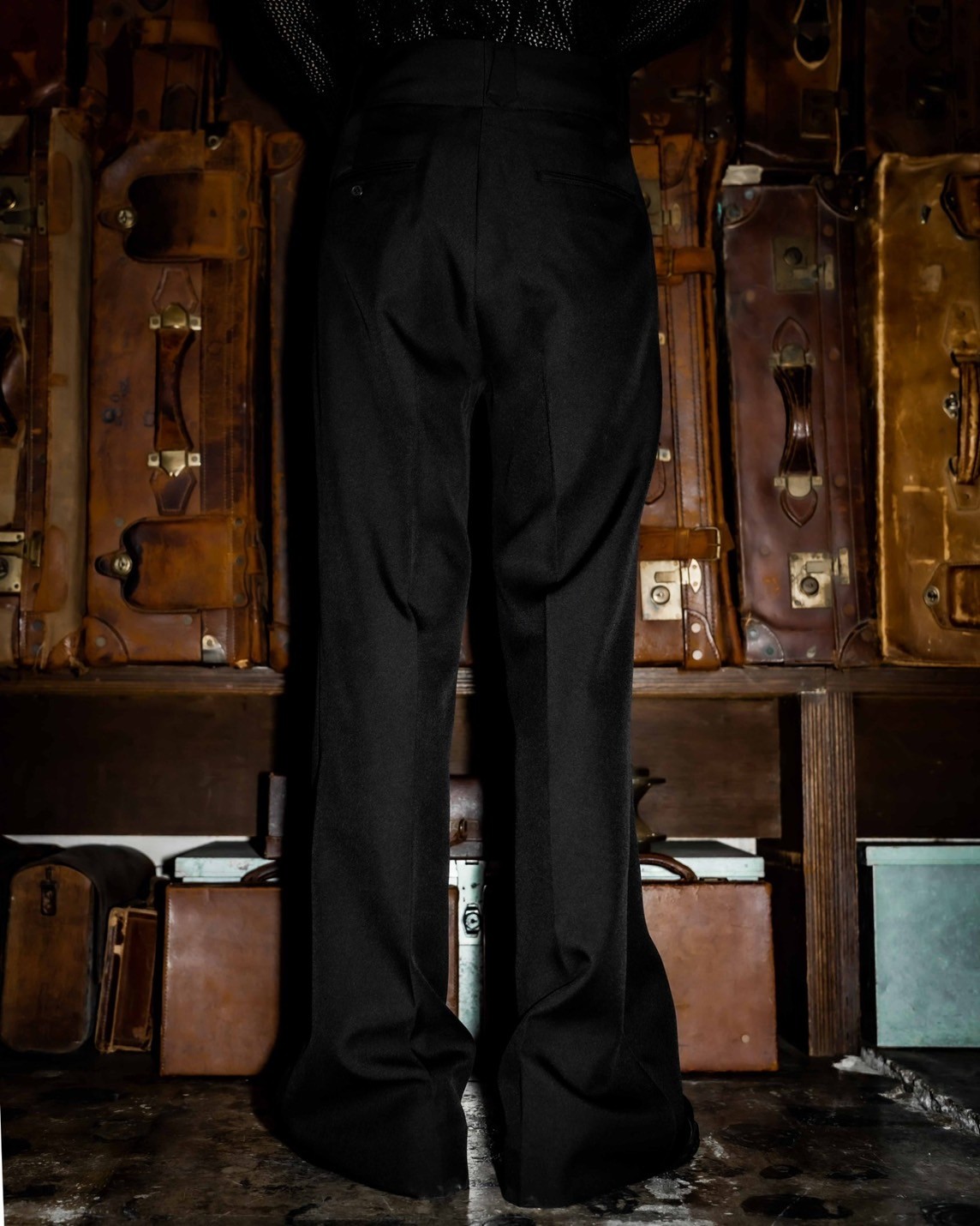 PINTUCK MEGA FLARE SLACKS 【BLACK】 | SHIKITARI PINTUCK MEGA FLARE SLACKS 【BLACK】 | SHIKITARI