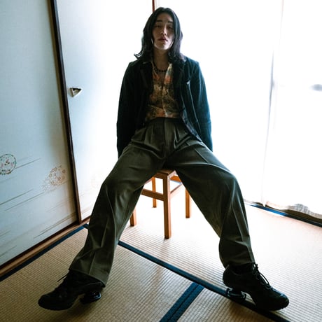 MIX TUCK DESIGN WIDE SLACKS【KAHKI】