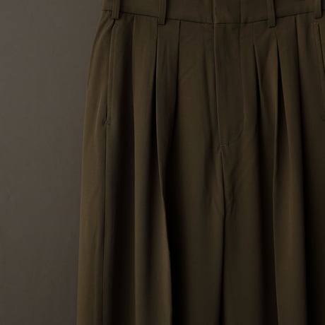 MIX TUCK DESIGN WIDE SLACKS【KAHKI】