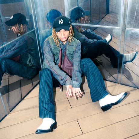 STRIPE FLARE SLACKS【GRAY】