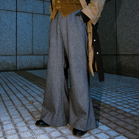 WIDE VOLUME HERRINGBONE PANTS【DARK GRAY】