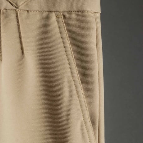 PINTUCK MEGA FLARE SLACKS 【BEIGE】