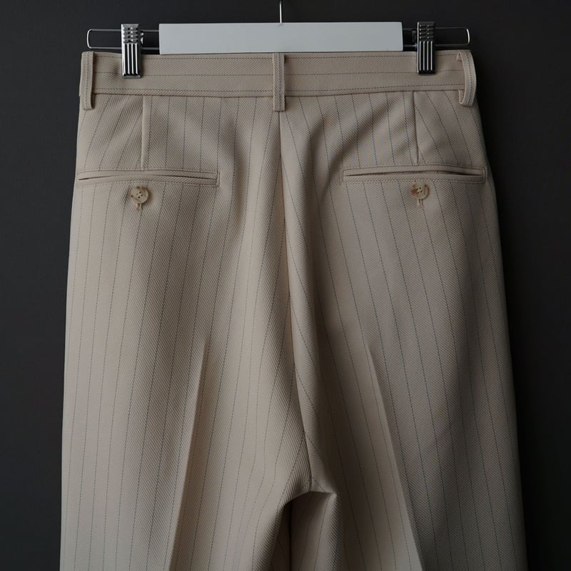 MIX TUCK DESIGN WIDE STRIPE SLACKS【OFF WHITE】 |