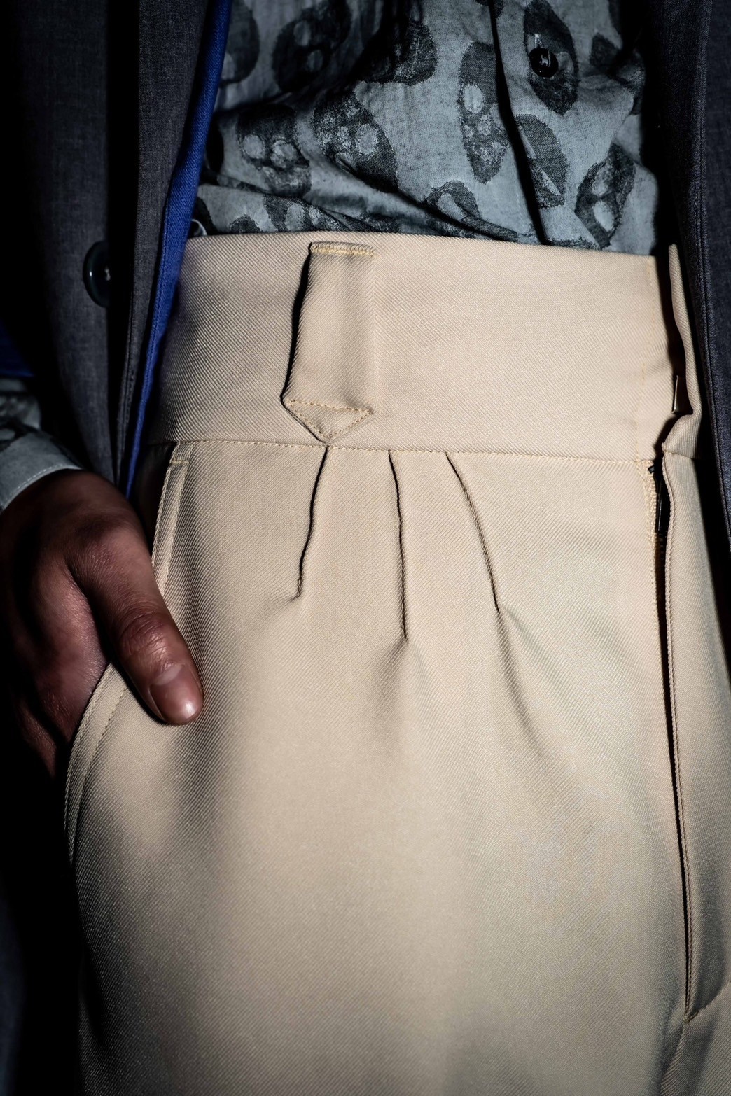 SHIKITARI PINTUCK MEGA FLARE SLACKS