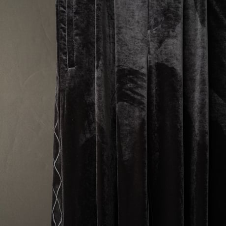 EMBROIDERY VELOUR WIDE PANTS【GRAY】