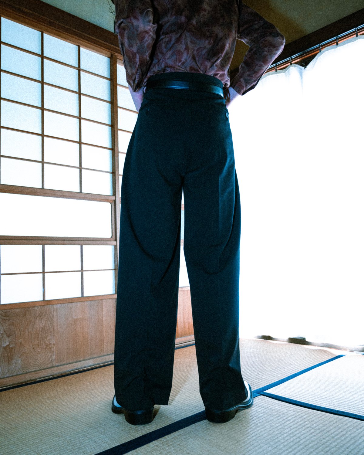 MIX TUCK DESIGN WIDE SLACKS【KAHKI】 | SHIKITARI MIX TUCK DESIGN WIDE SLACKS【KAHKI】 | SHIKITARI