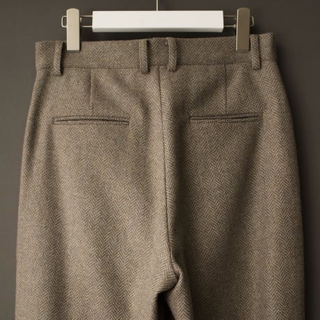 WIDE VOLUME HERRINGBONE PANTS【BEIGE】