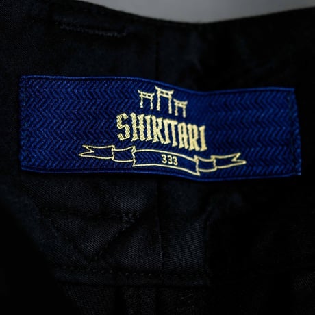 PINTUCK MEGA FLARE SLACKS 【BLACK】