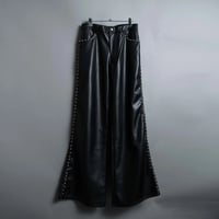 STUDDED LEATHER PANTS 【BLACK】