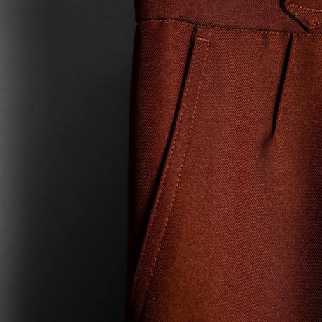PINTUCK MEGA FLARE SLACKS 【BROWN】