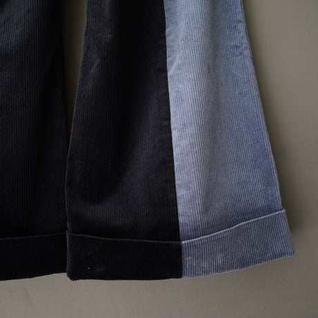 WIDE FLARE CORDUROY PANTS【BLUE×BLACK】