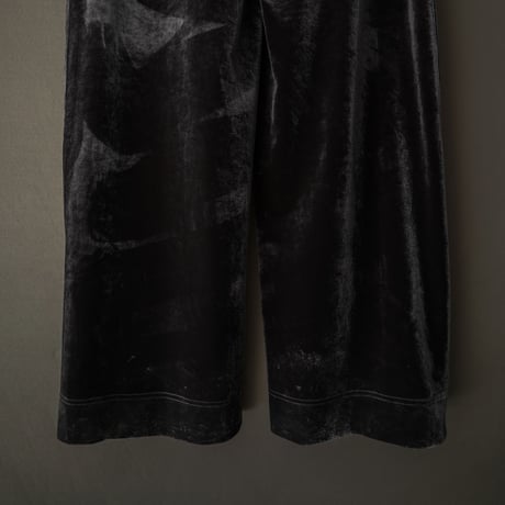 EMBROIDERY VELOUR WIDE PANTS【GRAY】