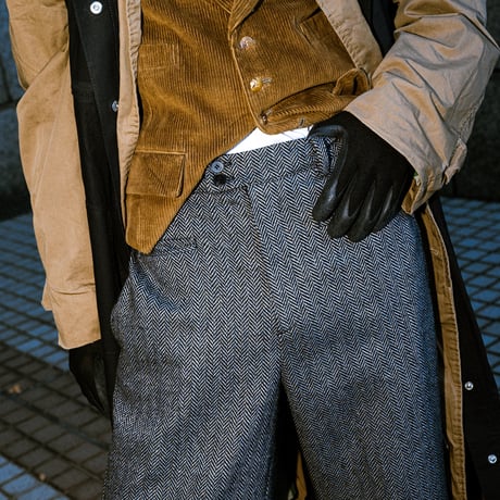 WIDE VOLUME HERRINGBONE PANTS【BEIGE】