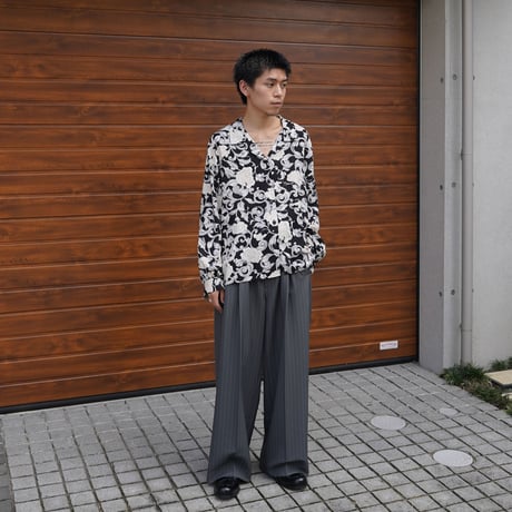 MIX TUCK DESIGN WIDE STRIPE SLACKS【OFF WHITE】