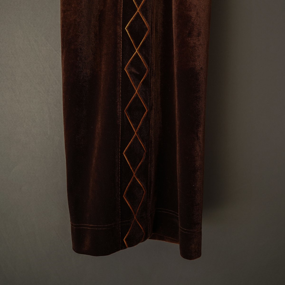 SHIKITARI WIDE FLARE CORDUROY PANTS ブラウン EMBROIDERY VELOUR WIDE PANTS【BROWN】 | SHIKITARI