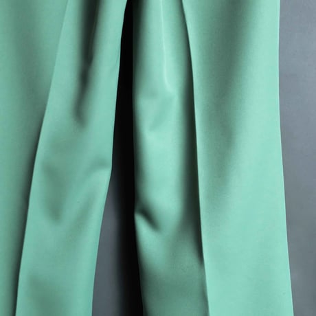 PINTUCK MEGA FLARE SLACKS 【GREEN】