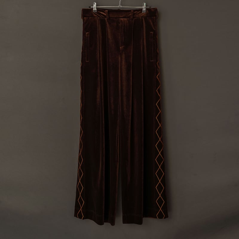 SHIKITARI WIDE FLARE CORDUROY PANTS ブラウン EMBROIDERY VELOUR WIDE PANTS【BROWN】 | SHIKITARI