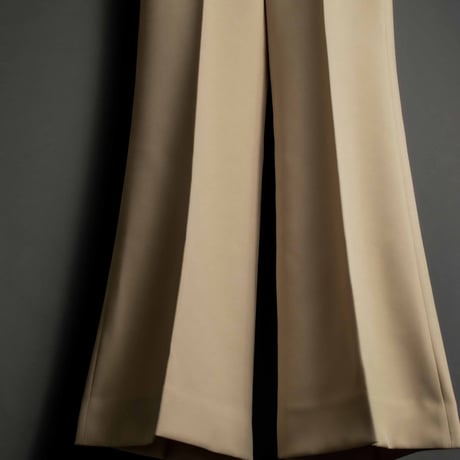 PINTUCK MEGA FLARE SLACKS 【BEIGE】